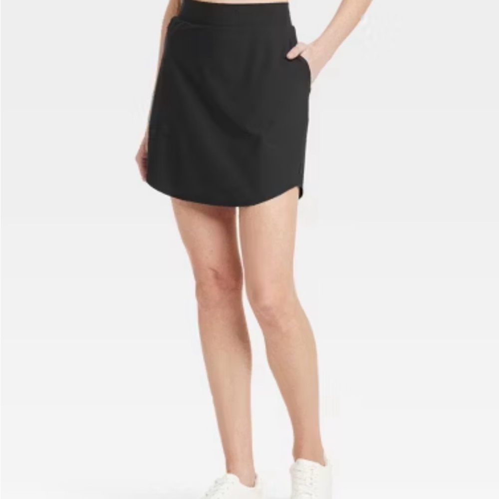 Women’s Skort in GREEN